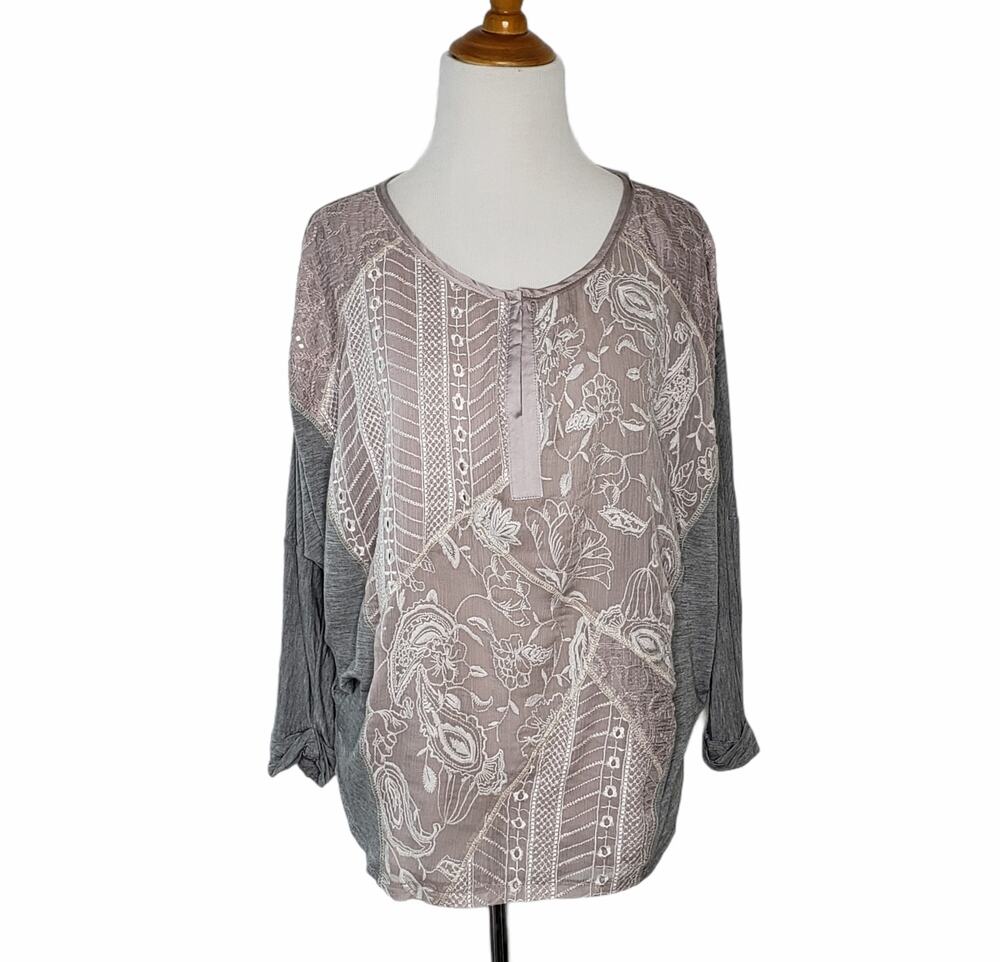 Anthropologie Tiny Hazel Embroidered Dolman Sleeve Blouse Rayon Women Small